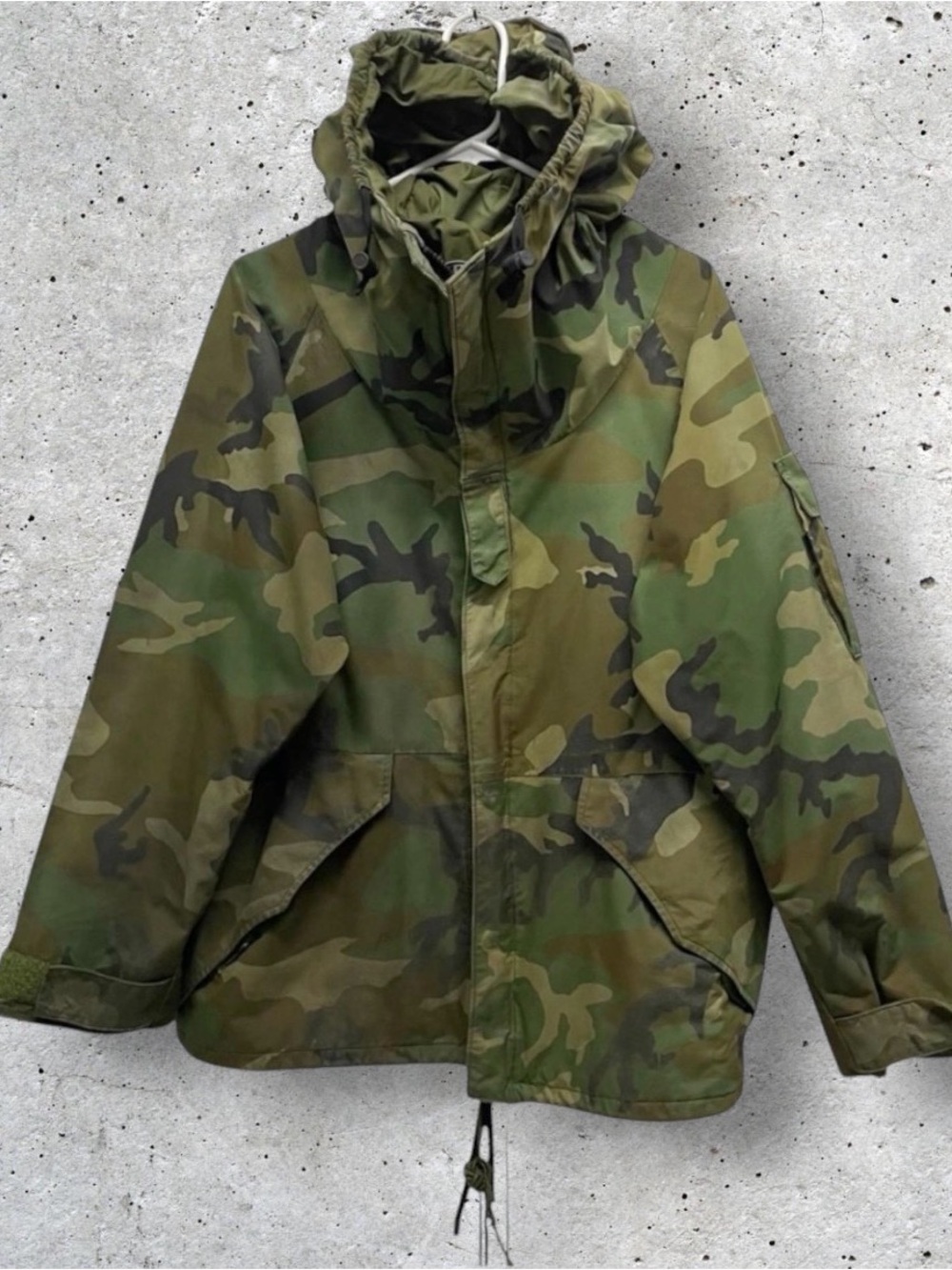 Vintage 1988 U.S. Military Extended Cold Weather Camouflage Parka Jacket // M